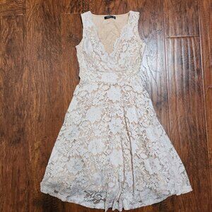 Lace midi dress
